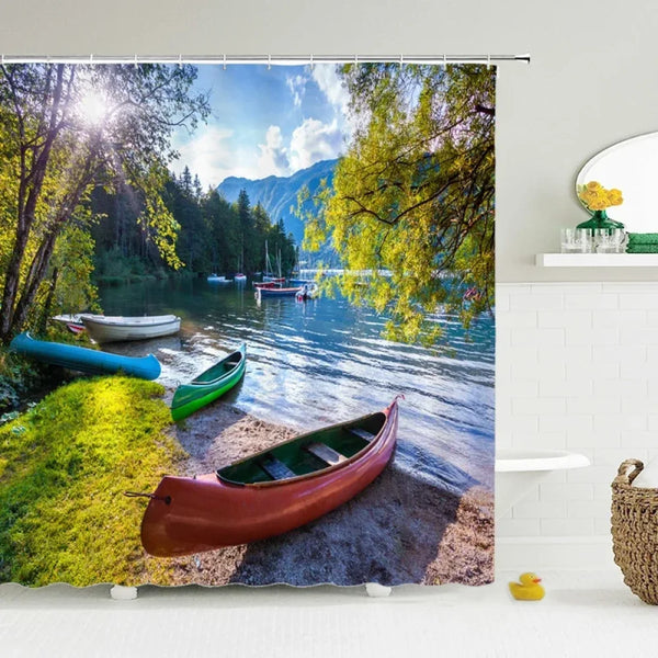Rideau de douche motif barques sur un lac de montagne dans une salle de bain