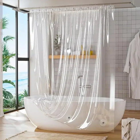 Rideau de douche transparent en plastique léger dans une salle de bain lumineuse